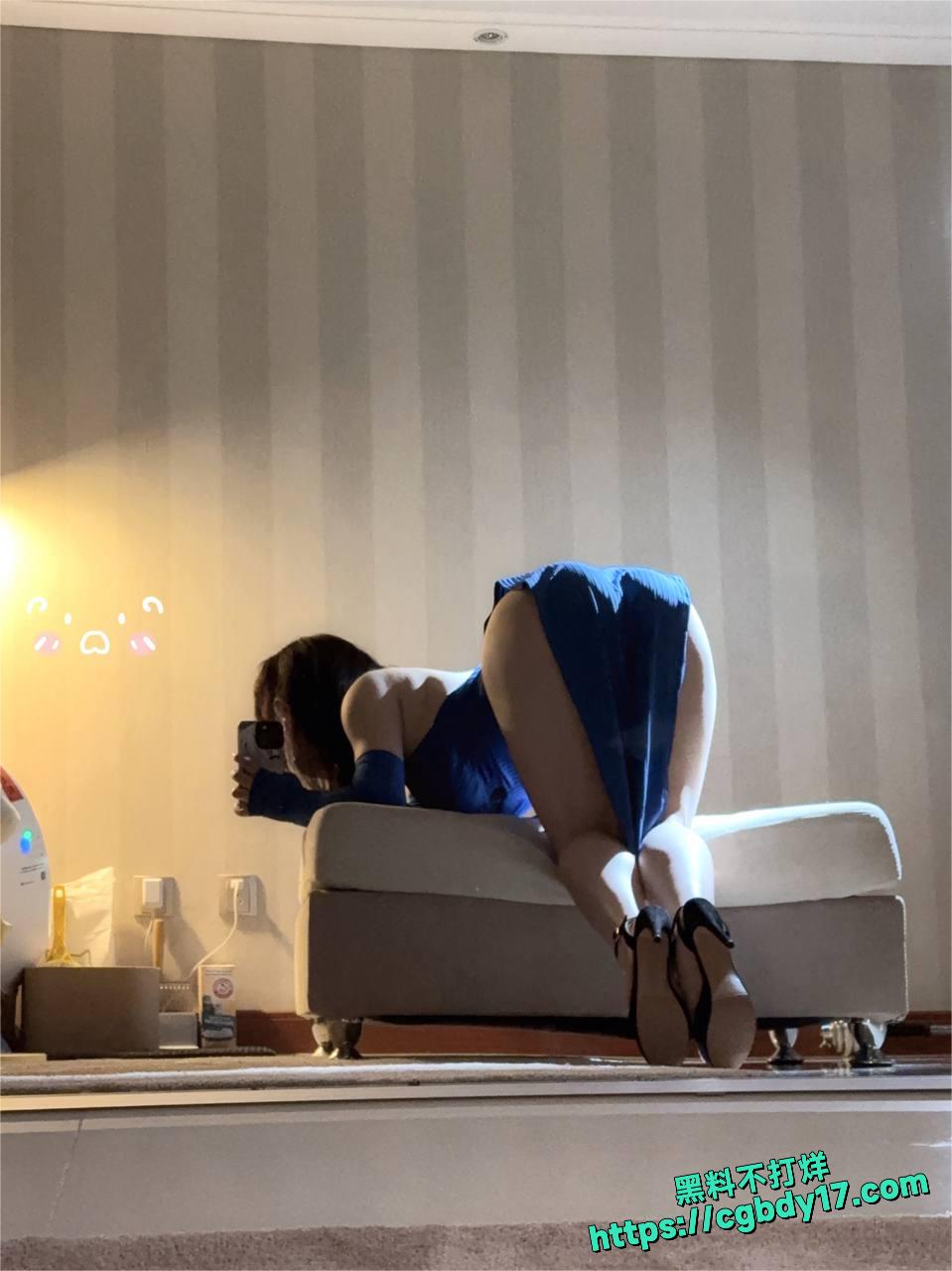 极品蜜桃臀巨乳反差婊15