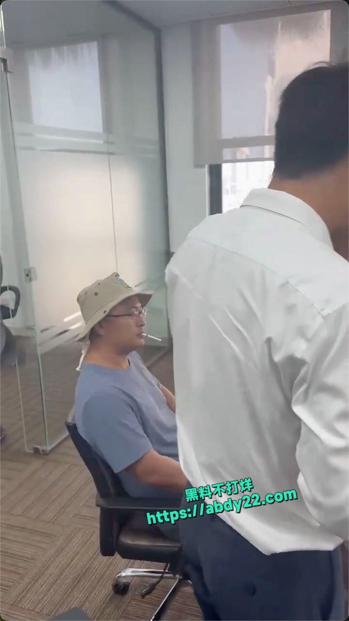 非洲洋洋绑架殴打同胞曾书记管家婆 4