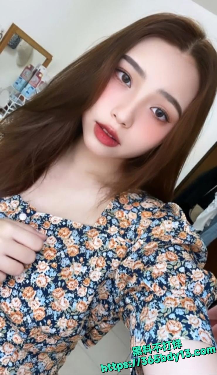 张佩婷的私密自拍视频9