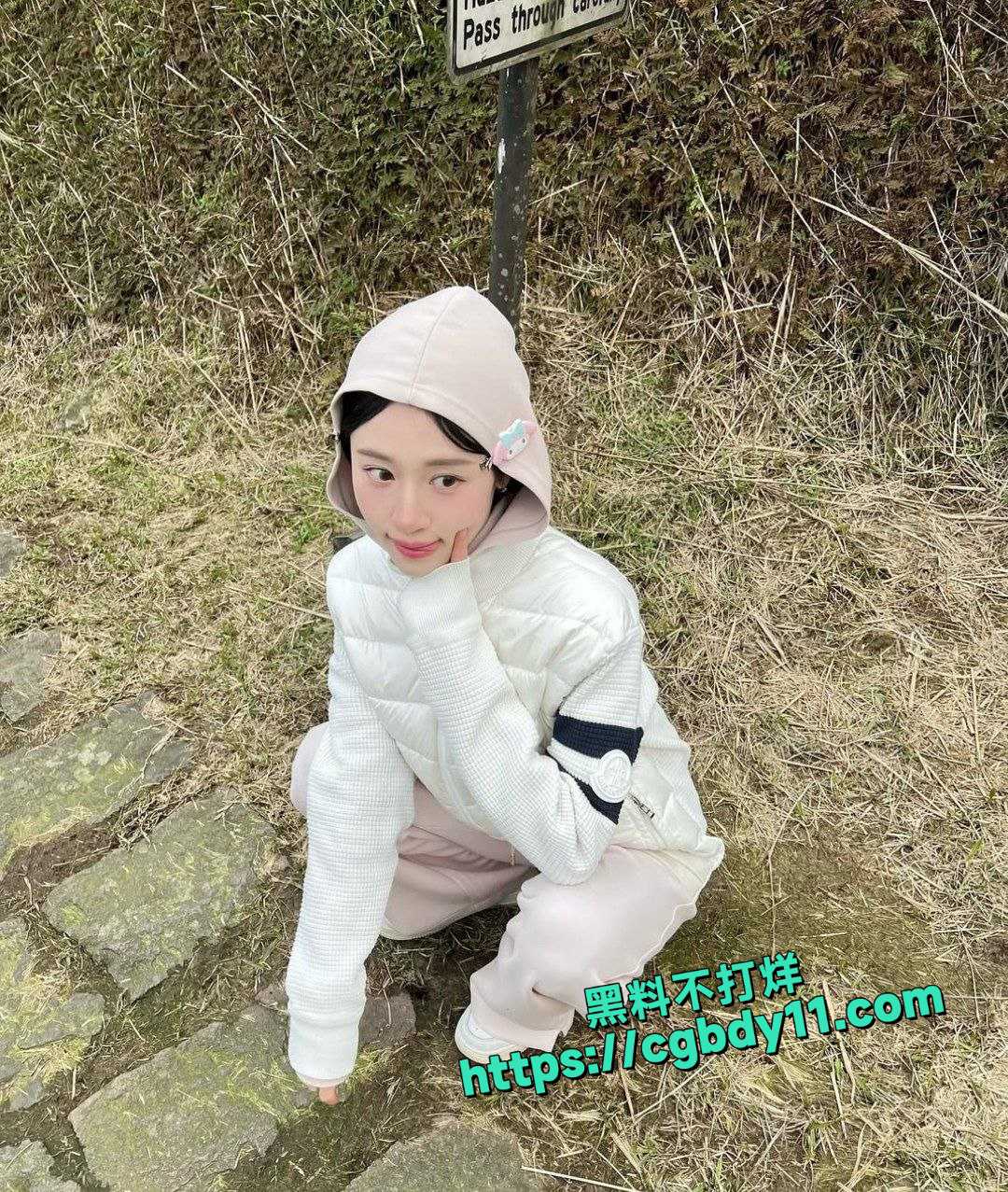 ins高颜值美女博主陈玲不雅视频曝光 (15).jpg