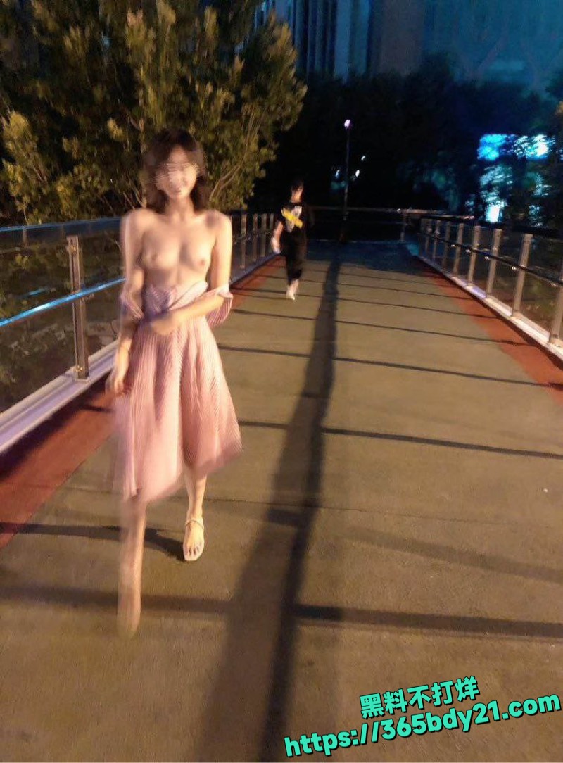 豪乳情趣乳夹自慰合集 2