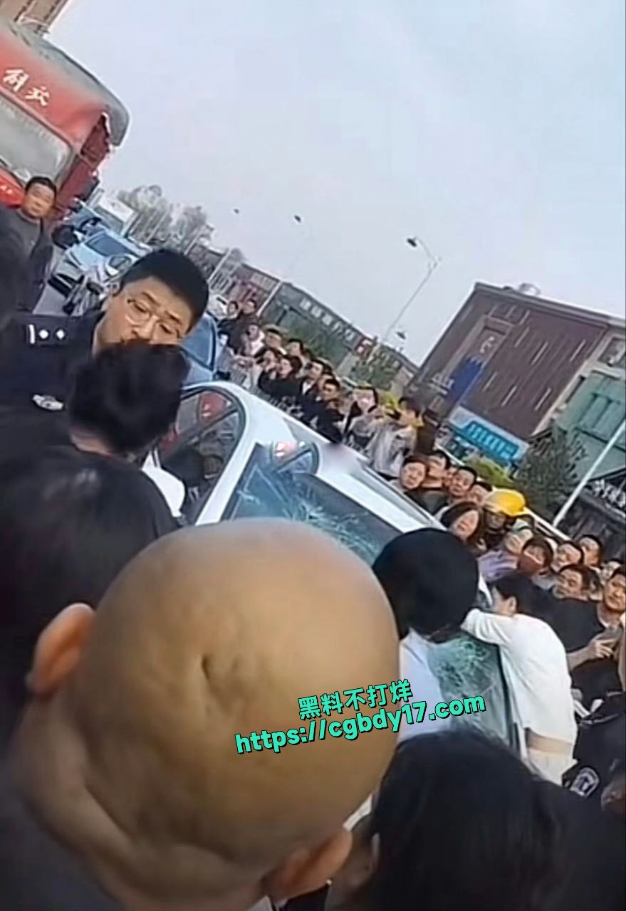 邢台市原配抓小三现场4