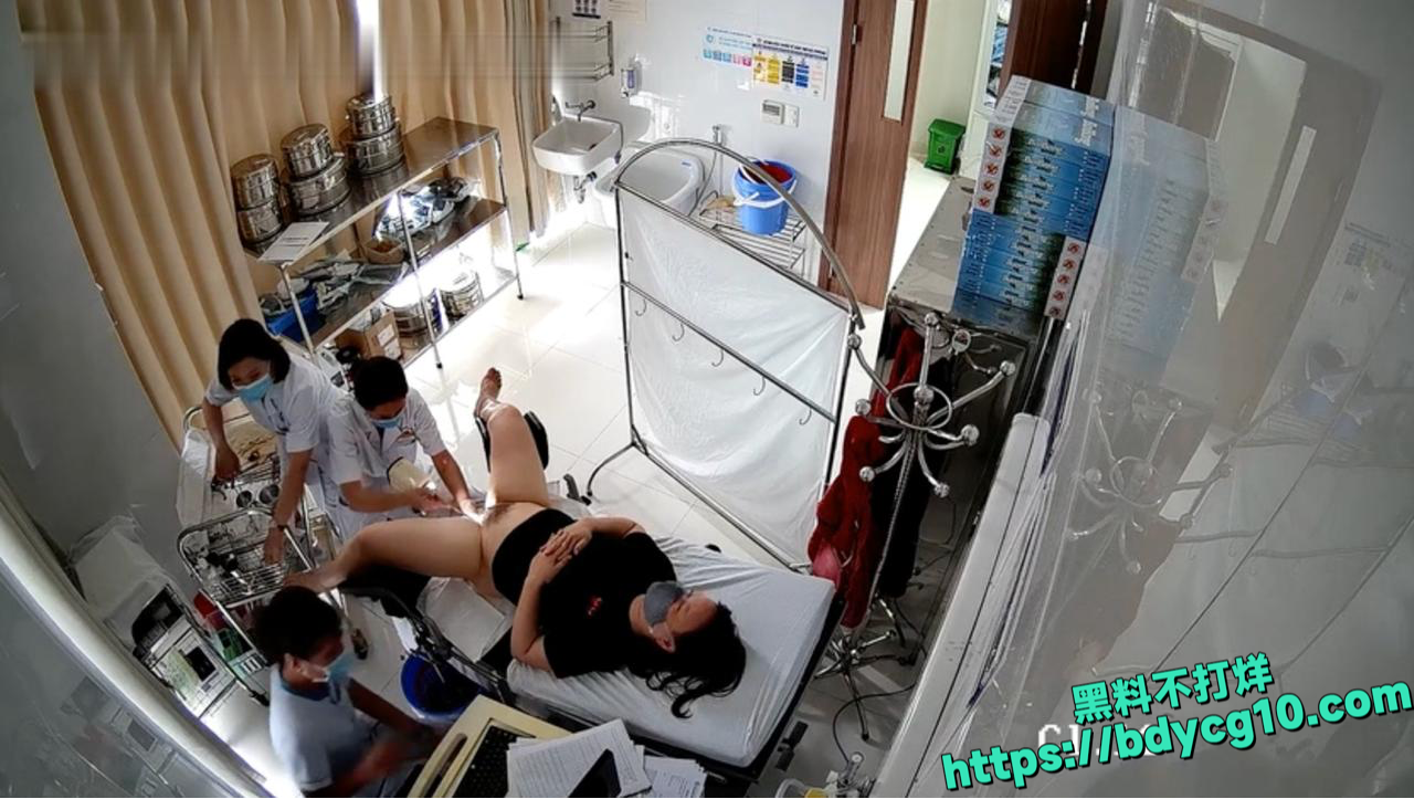 主任医师摸胸二指禅捅逼3