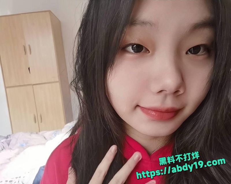 美术生恋爱后要钱封口 9