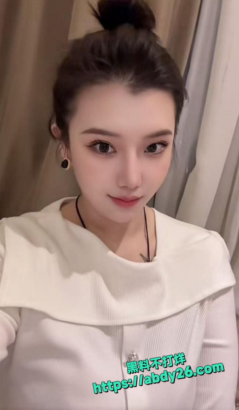 国产AV女优 许诺 3