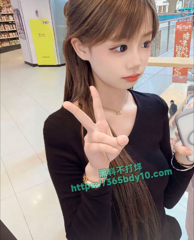 抖音网红困困承认自己吸毒尿失禁夜巴黎收拾12