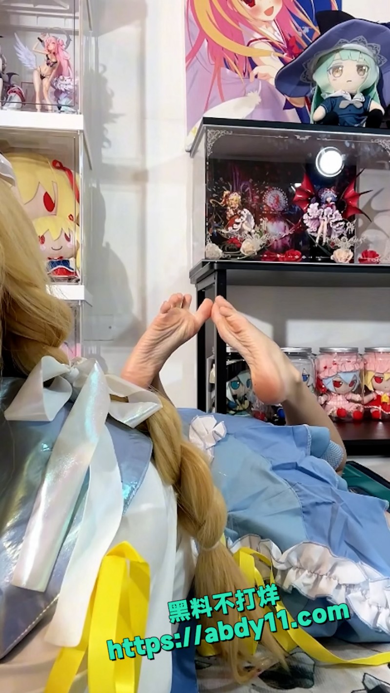 知名cos博主 白栎Shirly 3