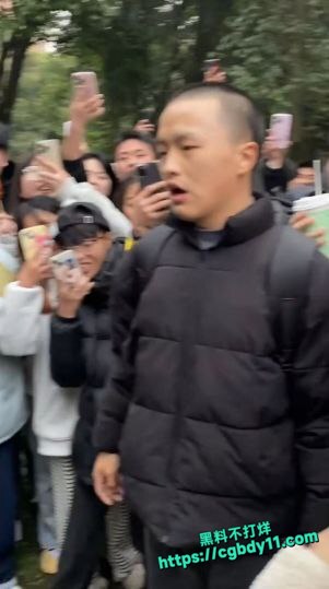 快递员纯爱战士被绿 (2).jpg