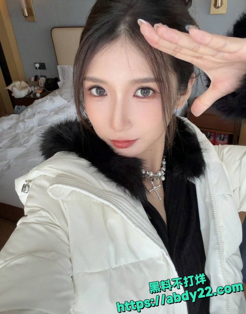 潇潇劈腿电竞冠军487 60