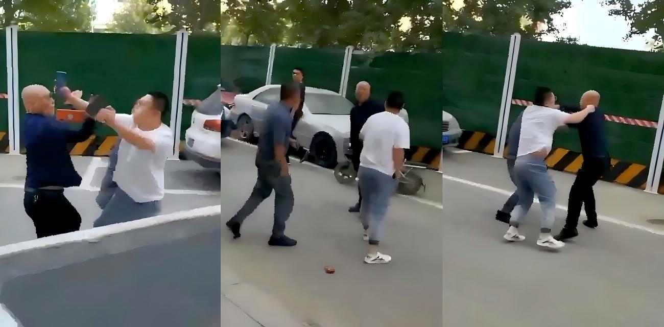光头男路怒症发作 街头暴走拳脚狂飙 狂殴两男 墨镜打飞脸上挂彩
