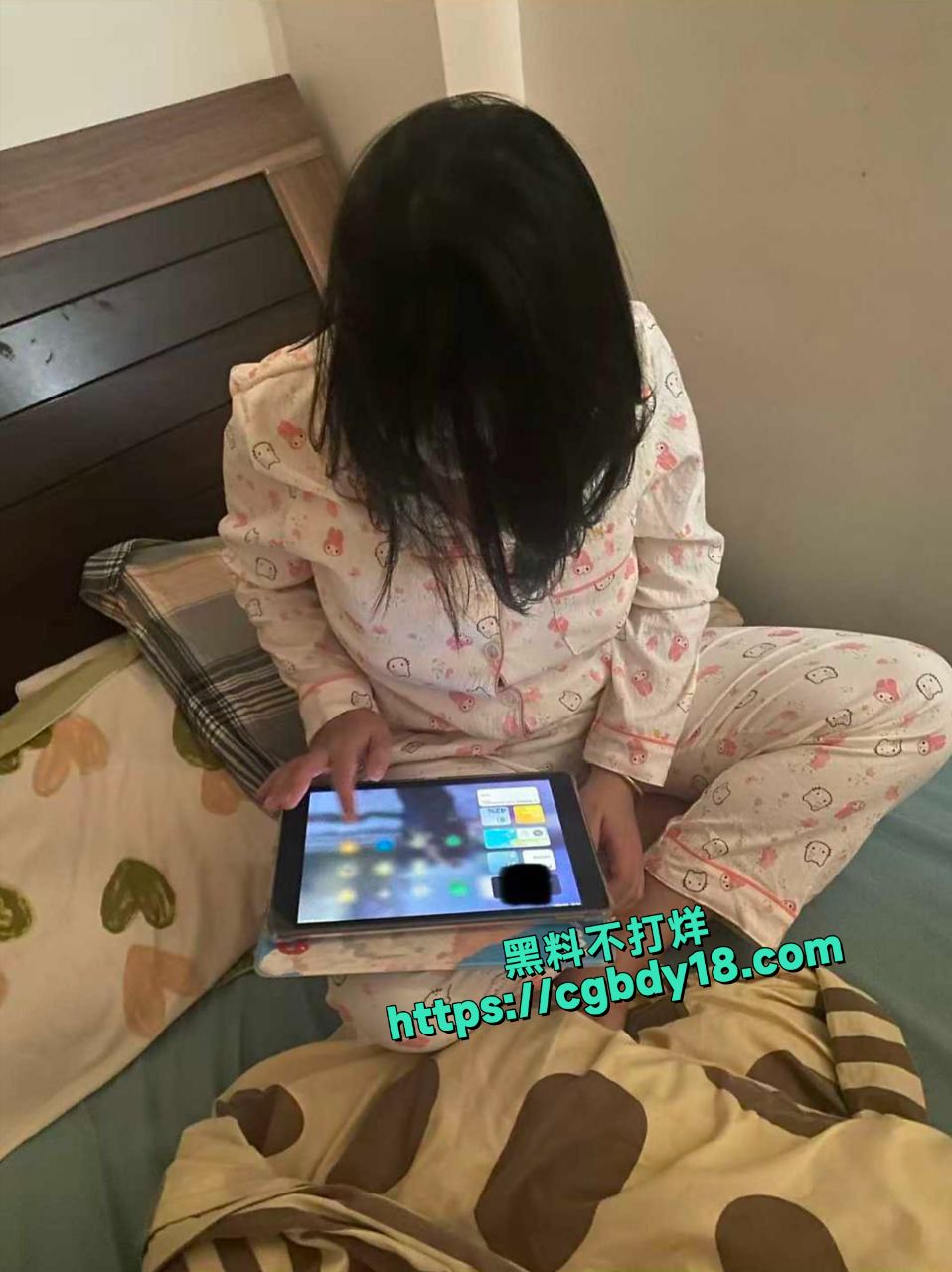 哥哥有时间就去妹妹的房间里面操妹妹2