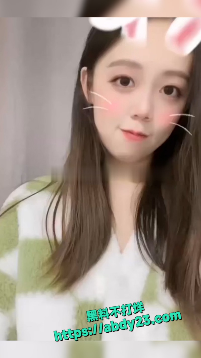 天津可爱女大学生李秋 1