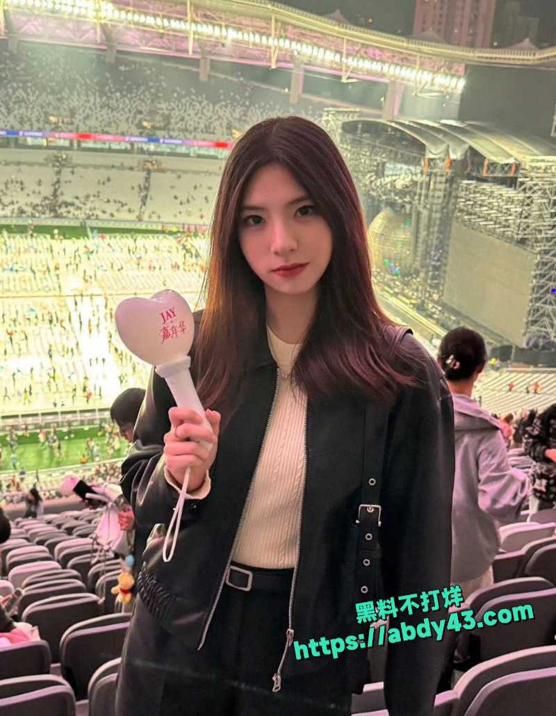 上海师范大学南华学院冷艳御姐校花1