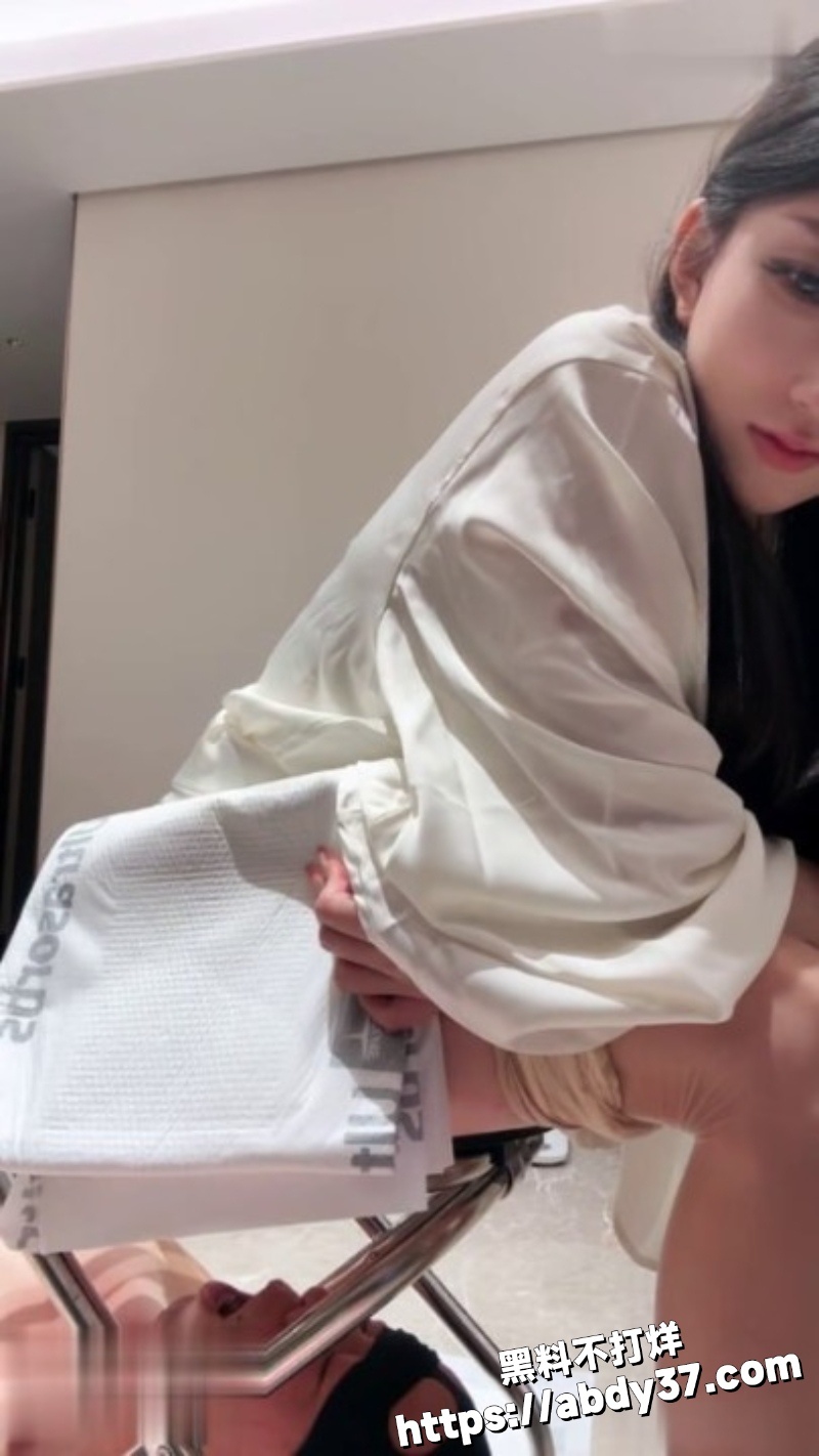 超高颜值小姐姐调教狗奴2