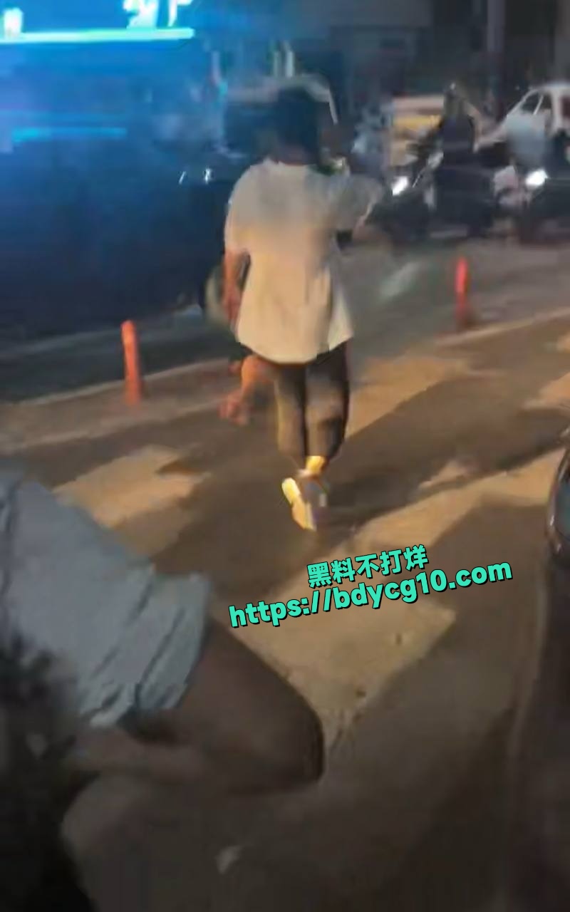 精神小妹打架2