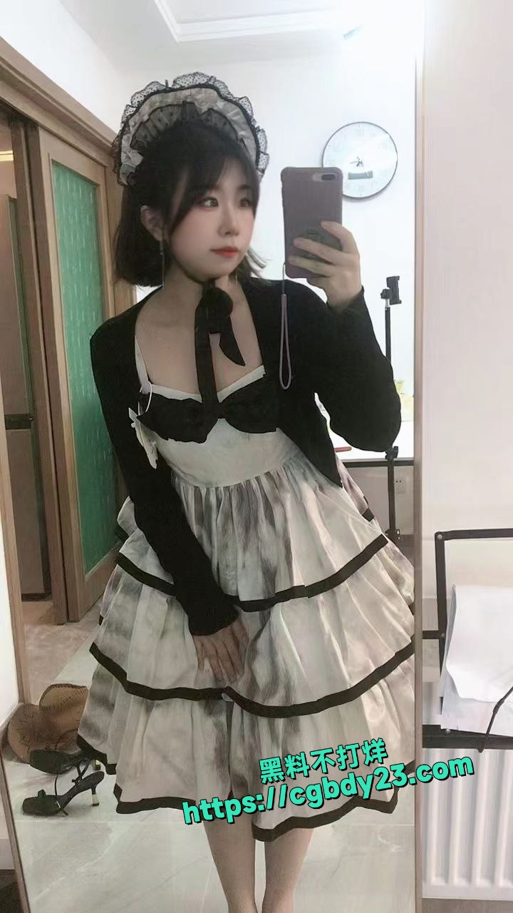 贵阳李成乔骚屄敏感容易出水喜欢幻想自己被强奸1