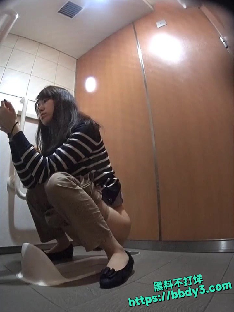 隐秘高档医院女厕所7