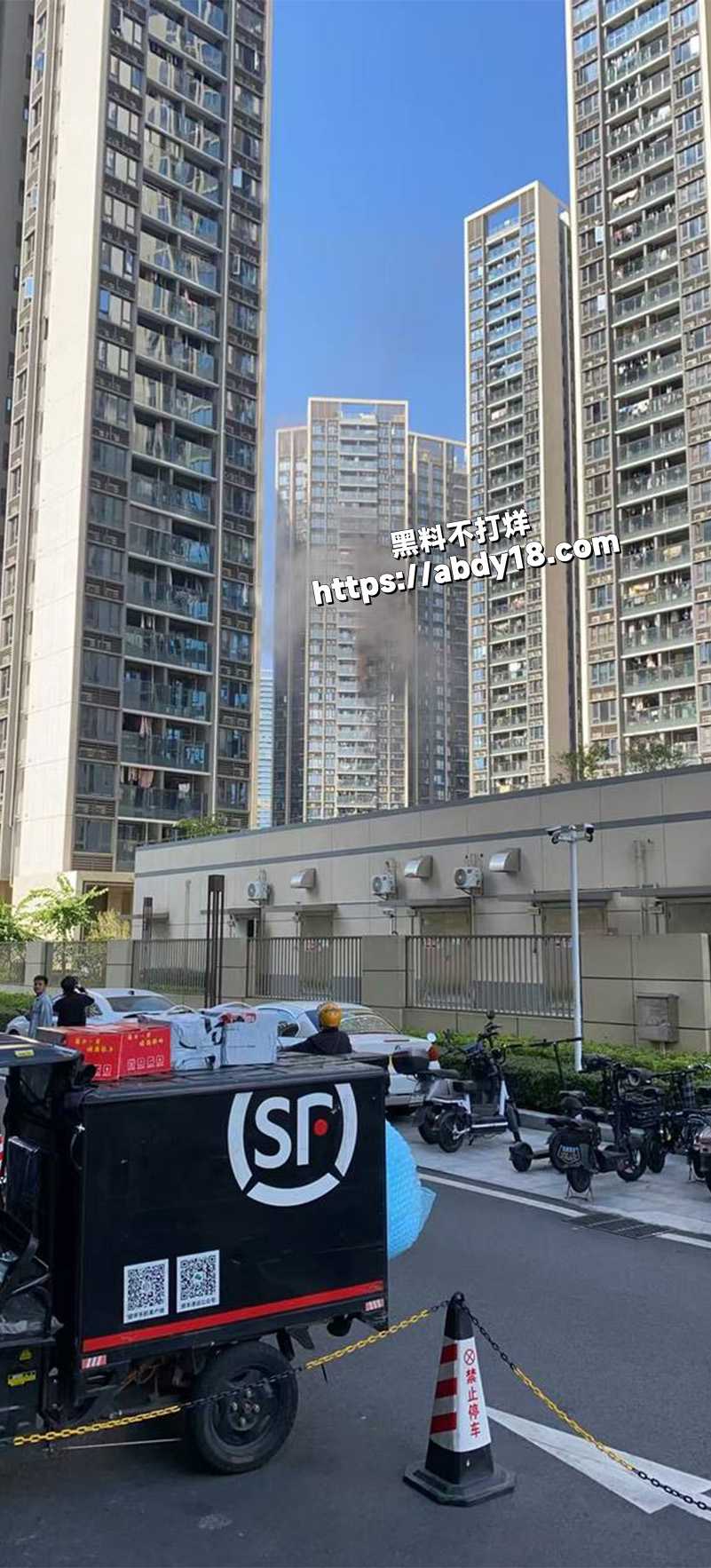 广东珠海玺悦湾点火自杀5