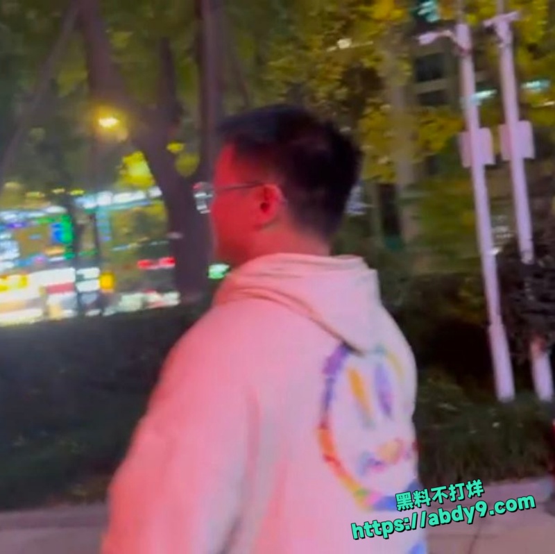 屌丝男嫖娼不给钱3