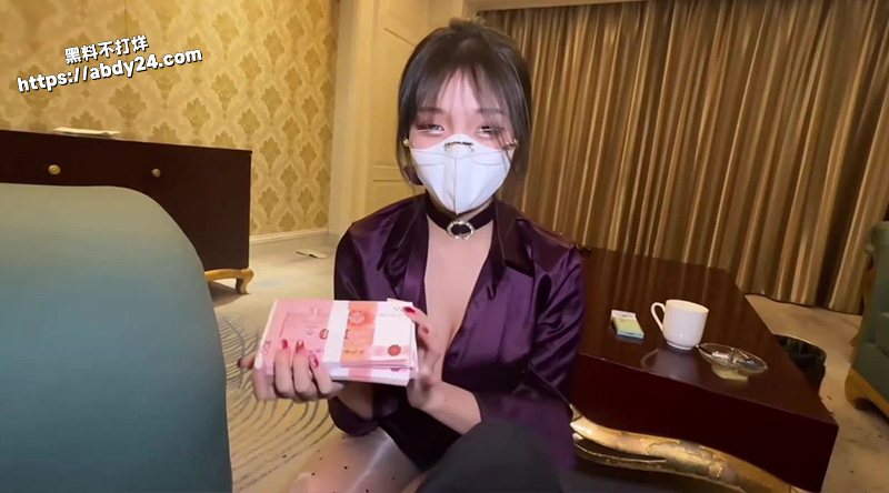 制服诱惑被包养秘书