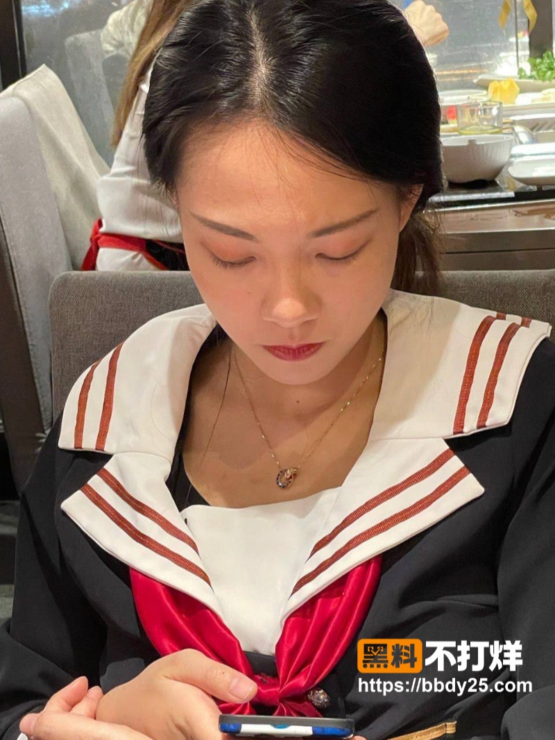某三甲医院极品反差婊护士吴新园121