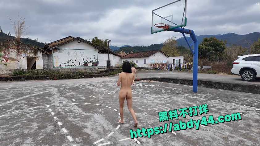 溪流嬉戏调戏老大爷 2