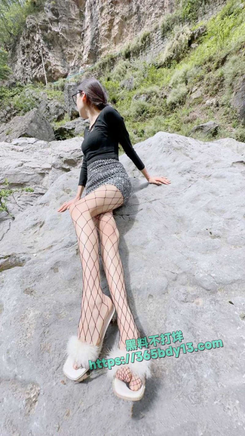 小姨子与异地男友奔现上床12