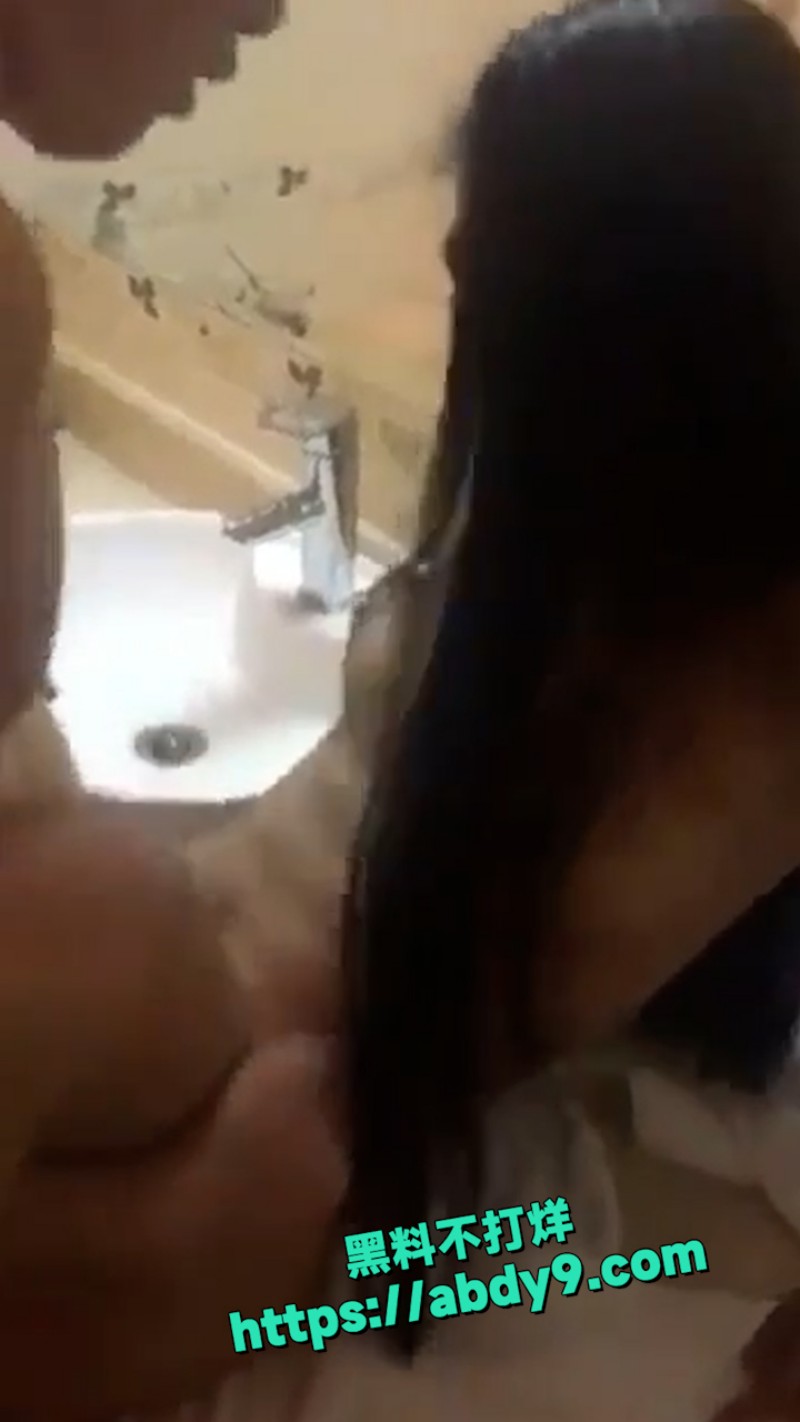 人鱼线巨乳健身网红 8