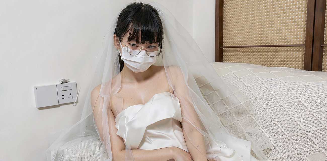 小熊奈奈婚前最后性爱 性感白丝花嫁蜜穴狂榨精娇喘沉沦快感爆发太顶