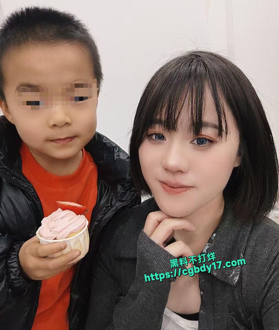 老师周红蕊，在恋爱期间出轨学生家长做母狗5