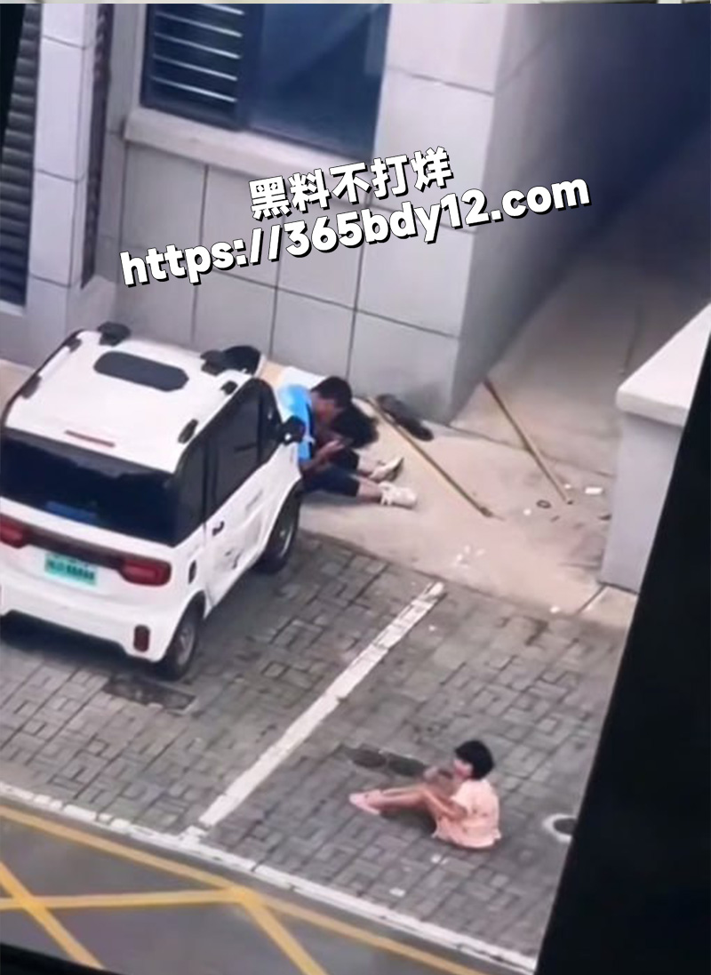 小区跳楼4