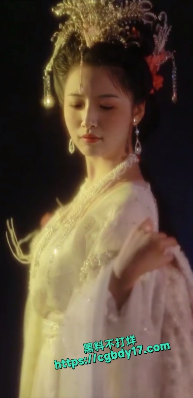 湖北事业编荣琳琳1
