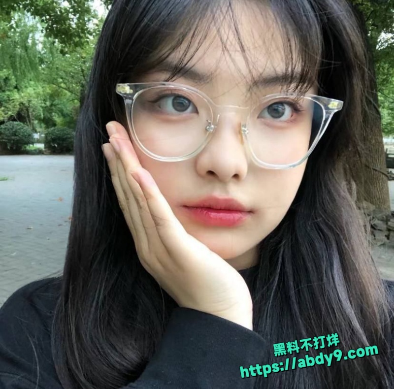 山东工艺美术学院学生 江知琳1