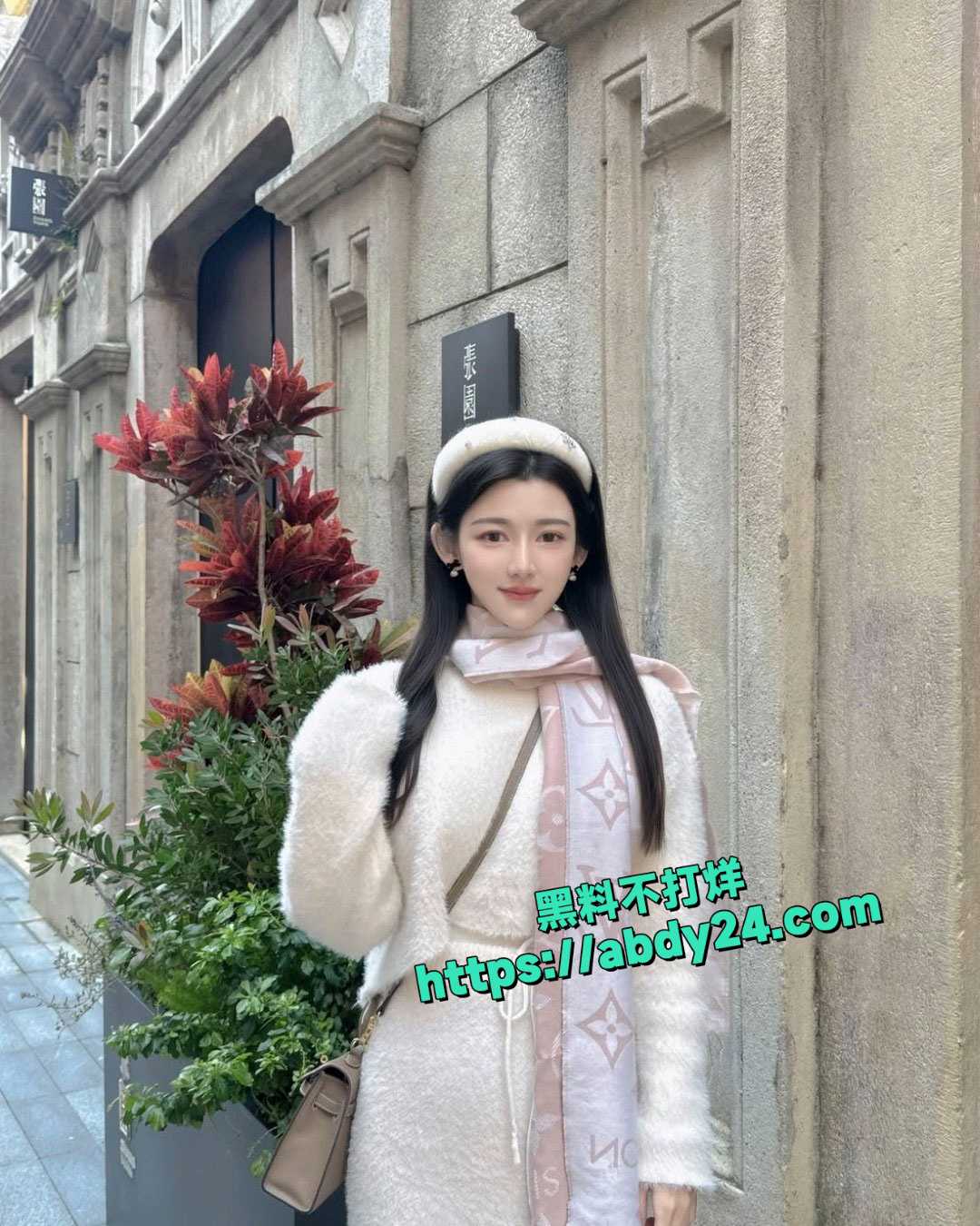 巨乳医美整容师早期下海视频 4