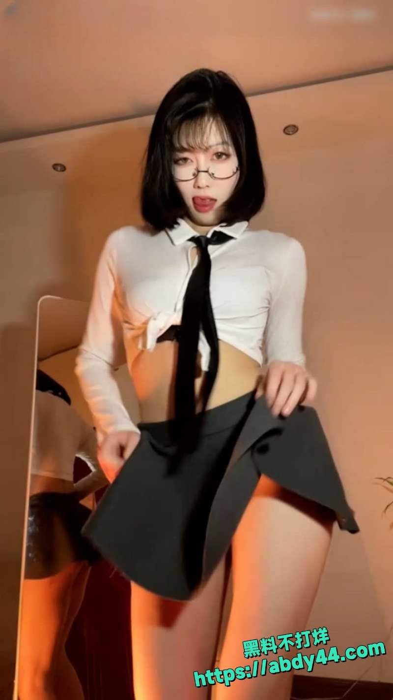 快手网红舞蹈老师紫月很会跳 2