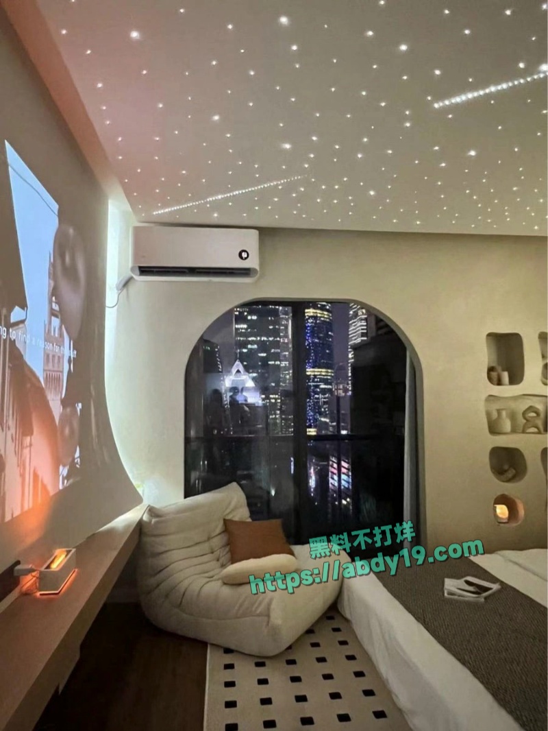私人影院成为现代版怡红院 11