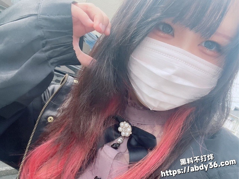 日本素人邻家大姐姐可爱自拍自慰合集7
