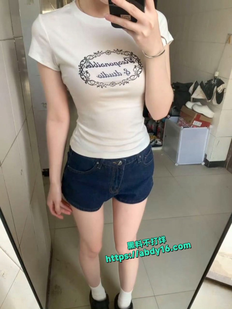 山东极品少女西西私拍流出 10