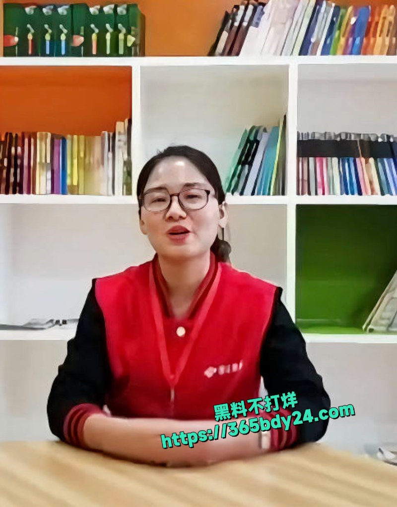 高颜值心理学顾问王娟偷情车震泄密 3