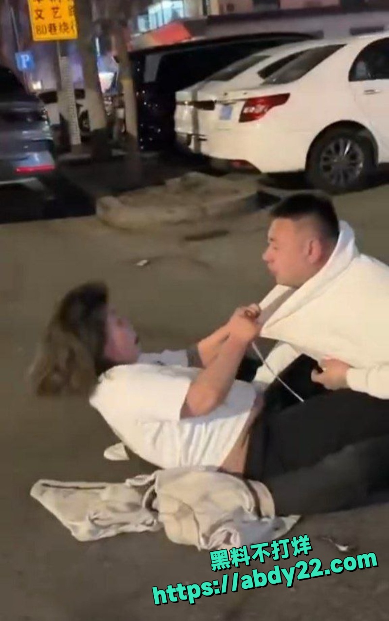 沈阳夫妻醉酒互扇大嘴巴子2