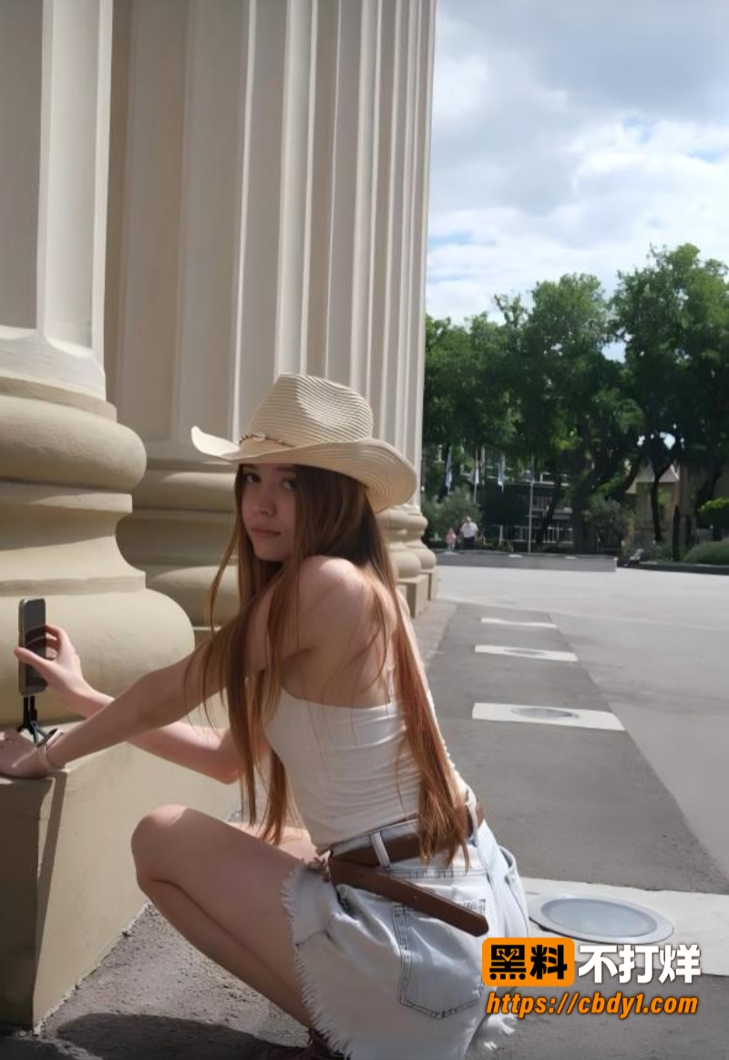 俄罗斯顶级网红白虎嫩妹米莉奥1