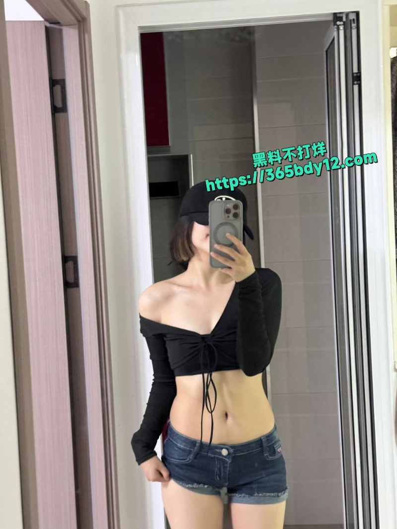 推特极品女大学生福利姬小梅14