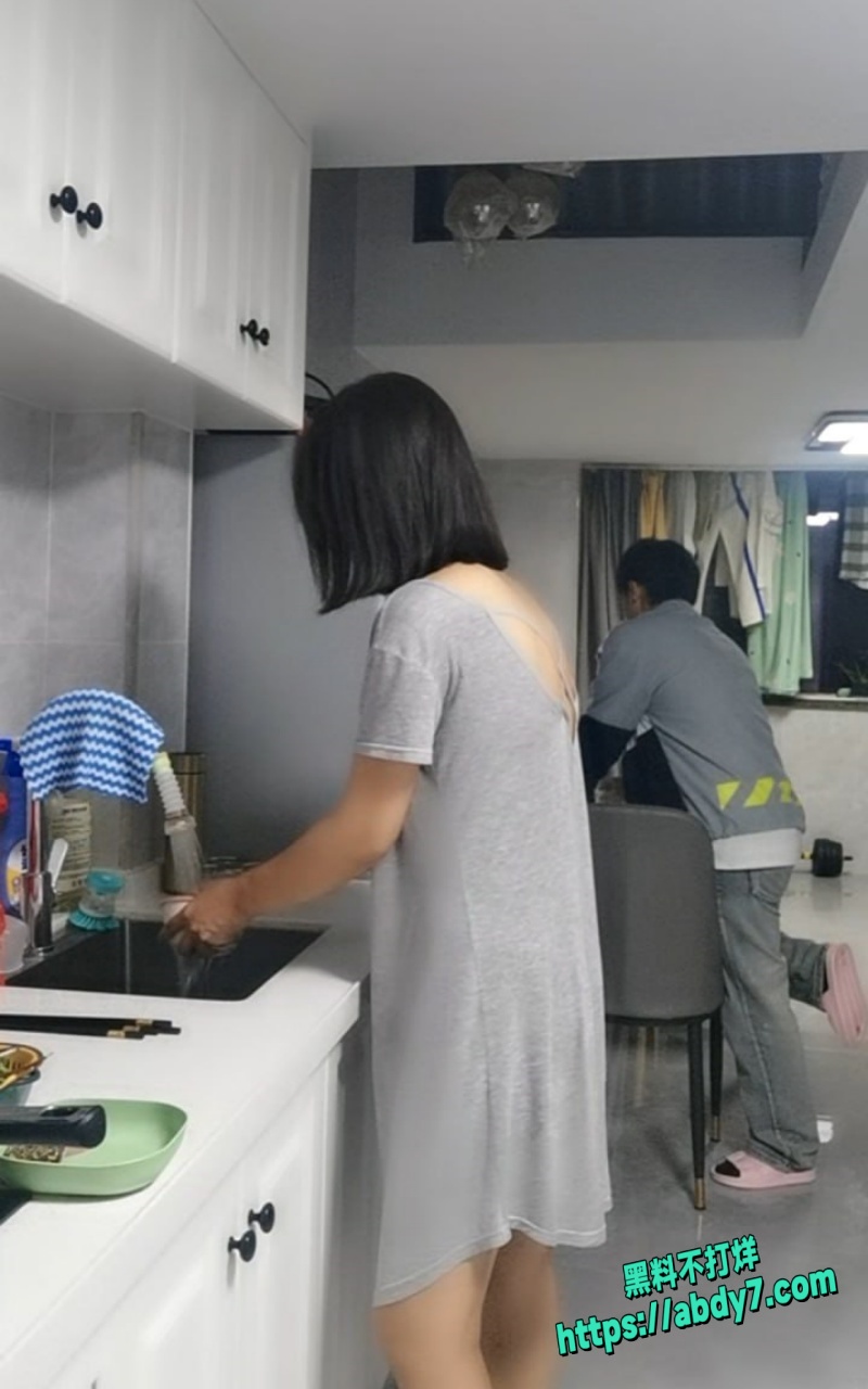 东北大型家庭伦理播主2