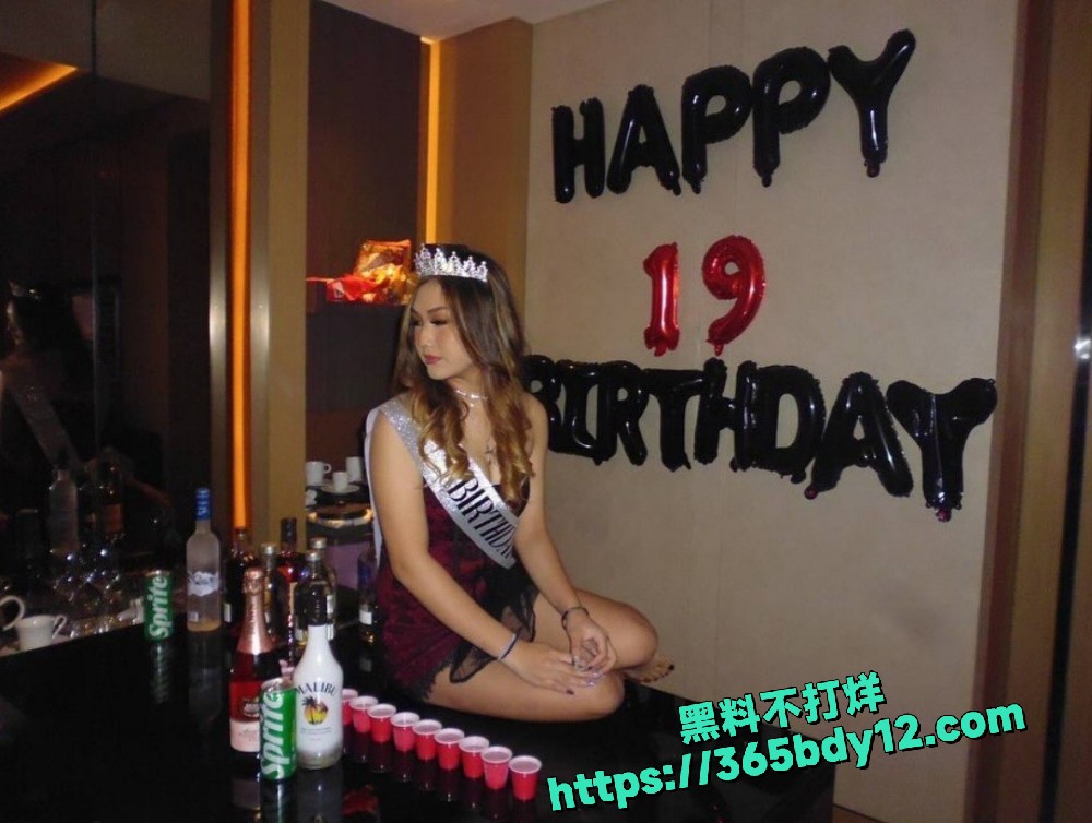 ig新加坡混血女网红 12