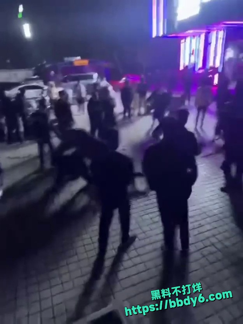 精神小伙 4