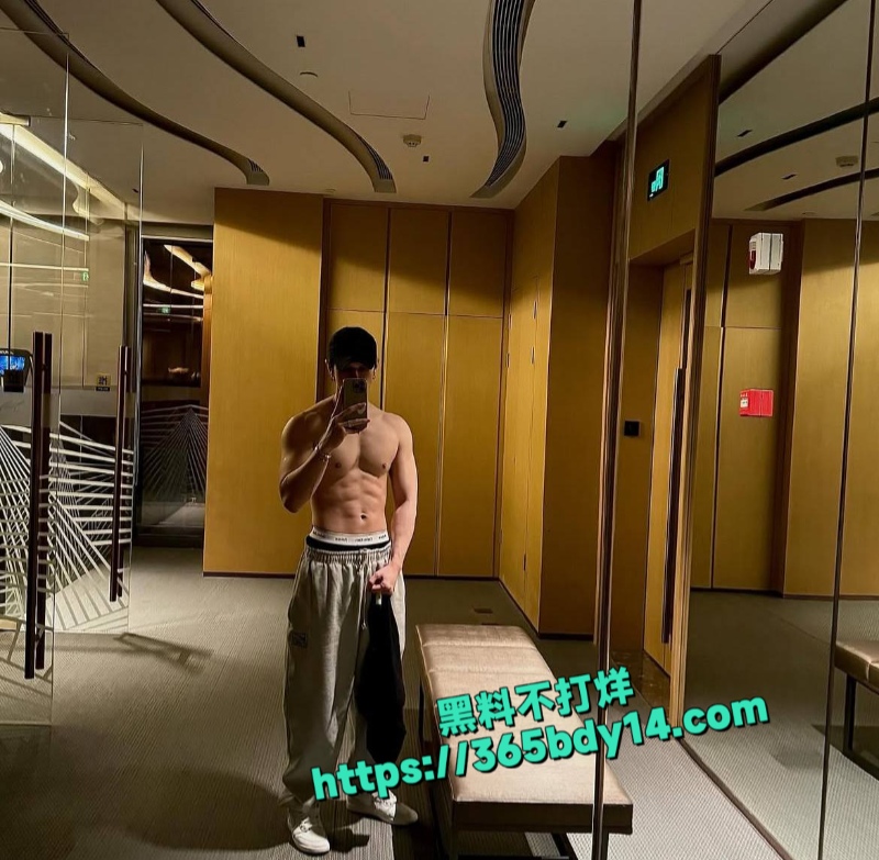 邓紫棋男友魏骏杰出轨香港女歌手林芊莹20