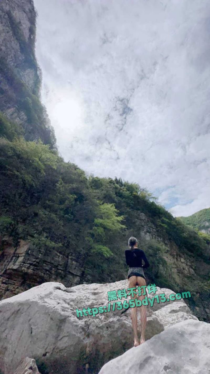 小姨子与异地男友奔现上床16