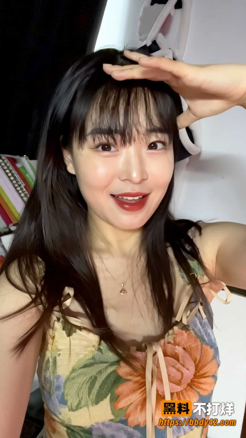 黑丝眼罩妹