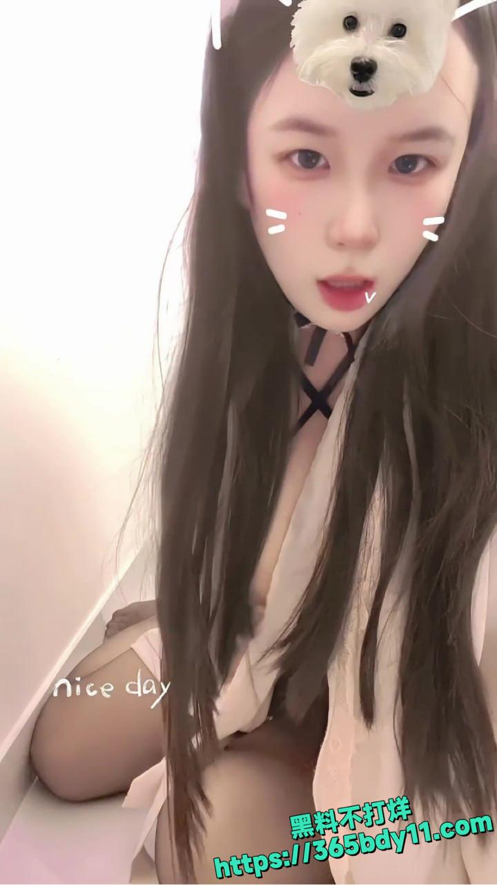 网红小妲己付费定制视频流出4