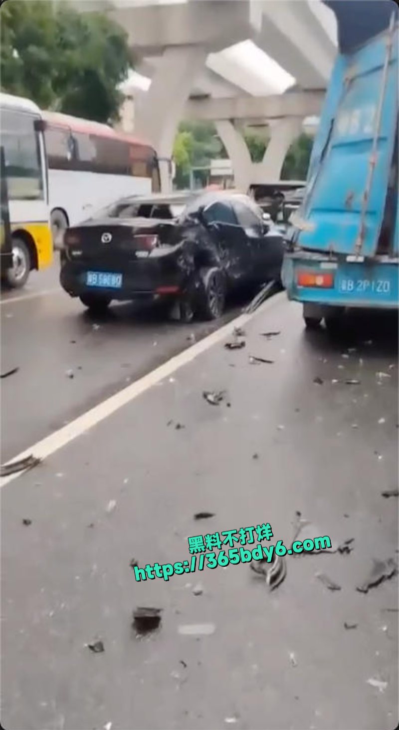 深圳荷坳地铁站突发重大交通事故6